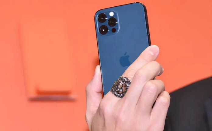 广河苹果手机维修分享iPhone12系列重启方法教程 