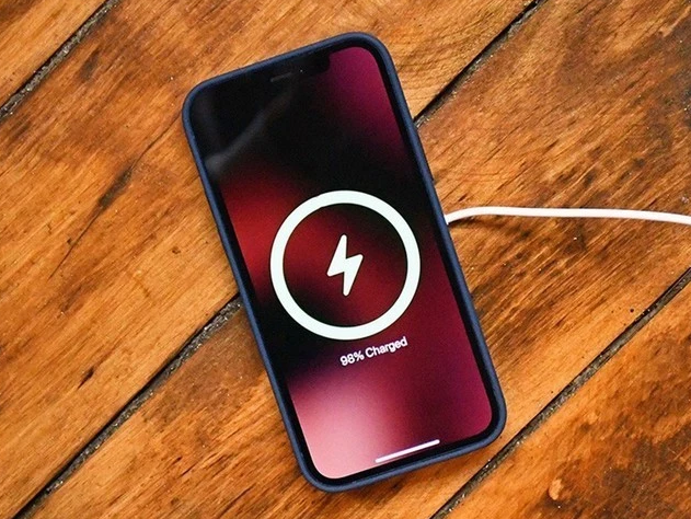 广河苹果手机维修分享iPhone 12可以随便充电吗 